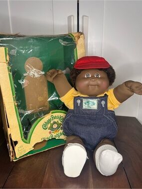 Cabbage Patch Kid Boy AA 1983 w/Box